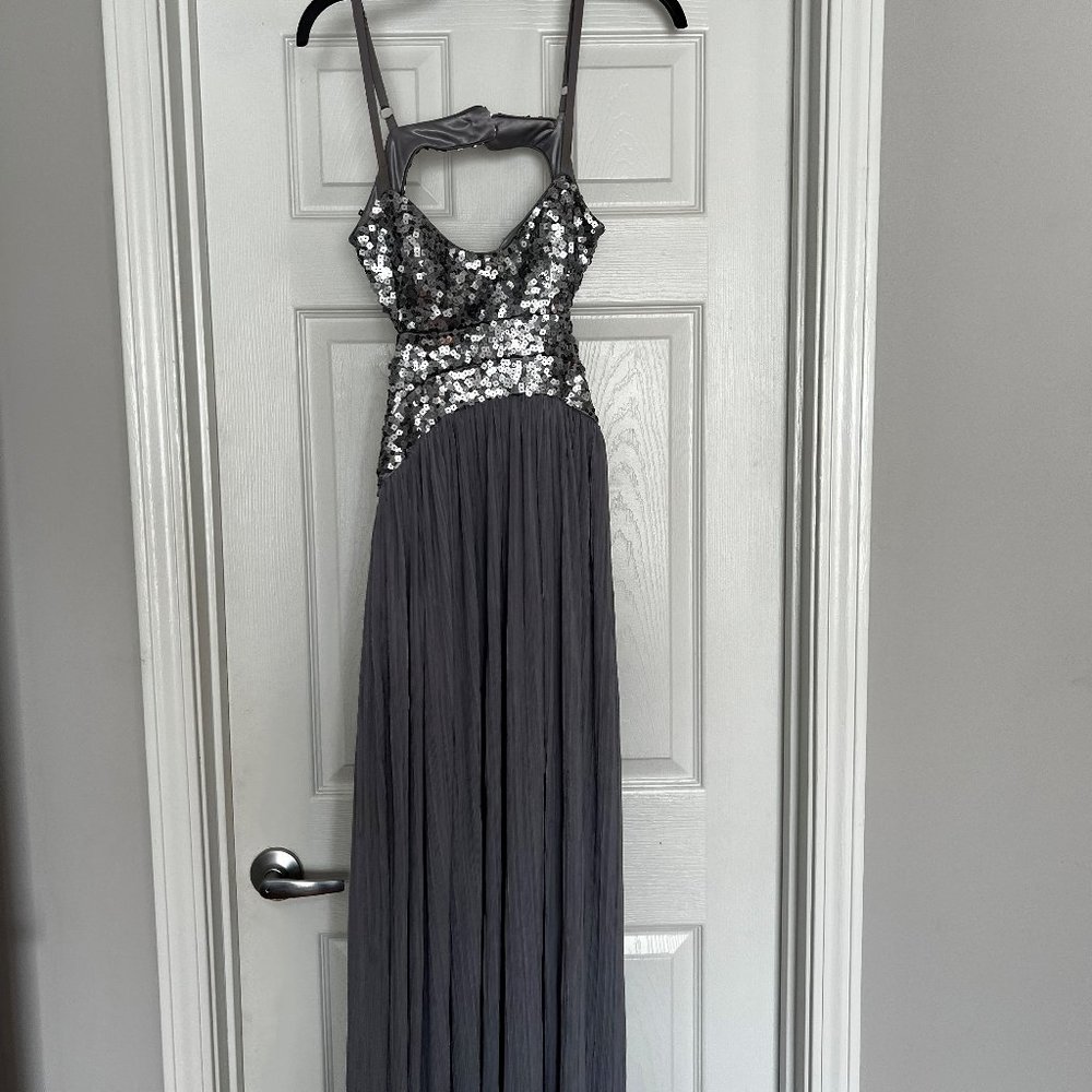 Jessica Simpson Sequin and Chiffon Prom Dress